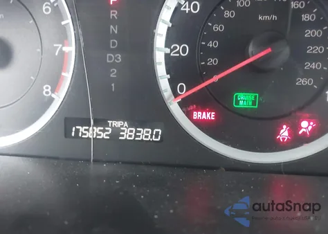 2011 Honda Accord 2.4 Lx z USA, uszkodzony, nr VIN 1HGCP2F32BA037751